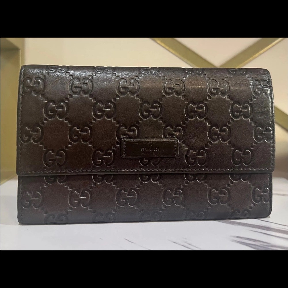 Gucci GG Embossed Leather Wallet – Classic Brown